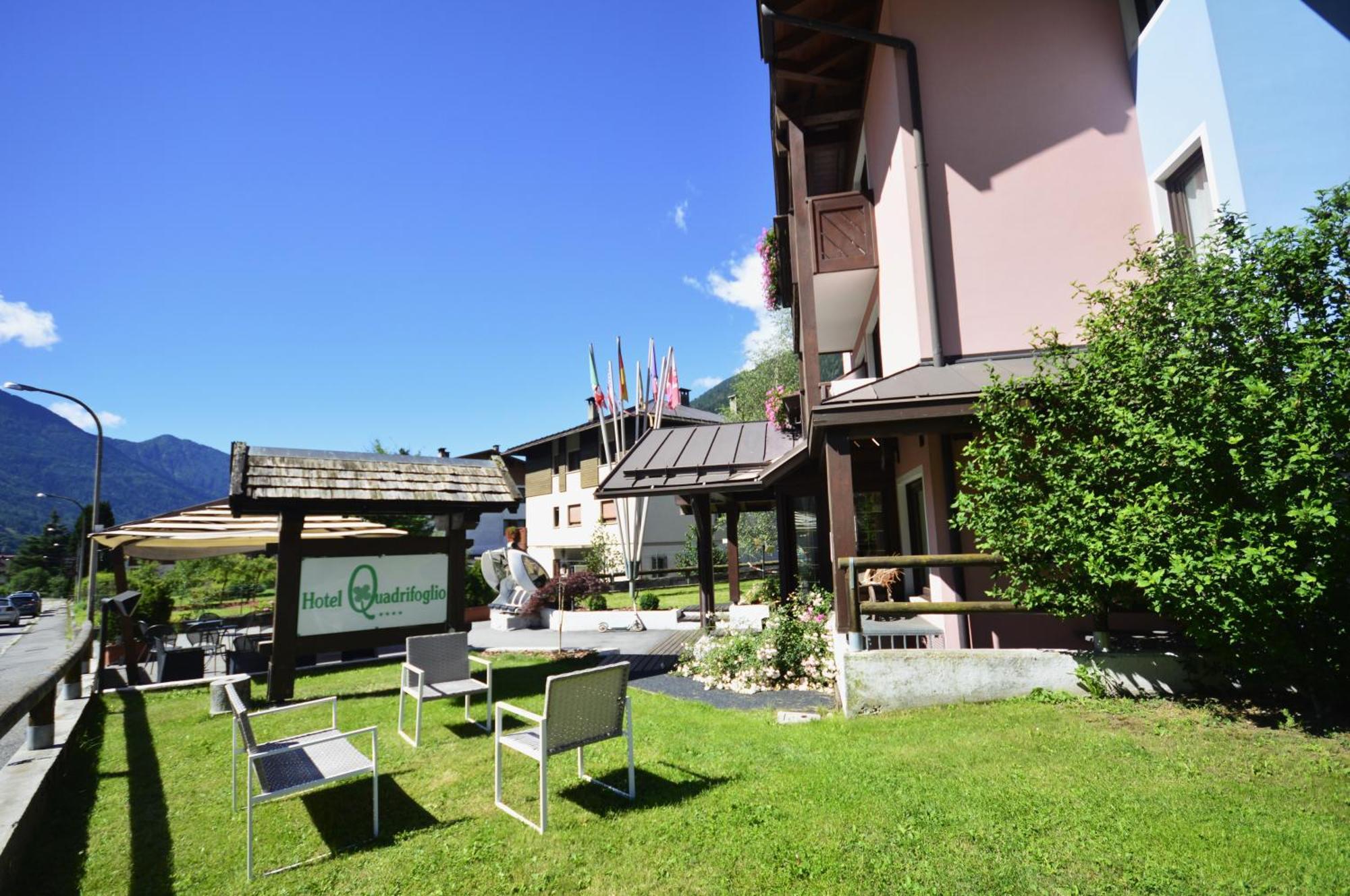 Hotel Quadrifoglio Pinzolo Esterno foto