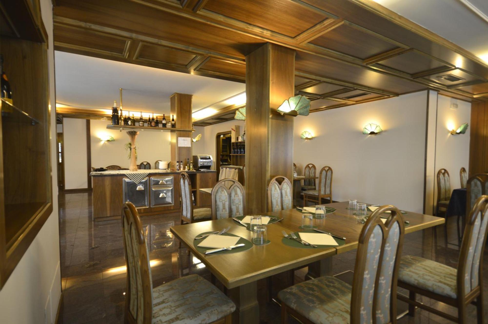 Hotel Quadrifoglio Pinzolo Esterno foto