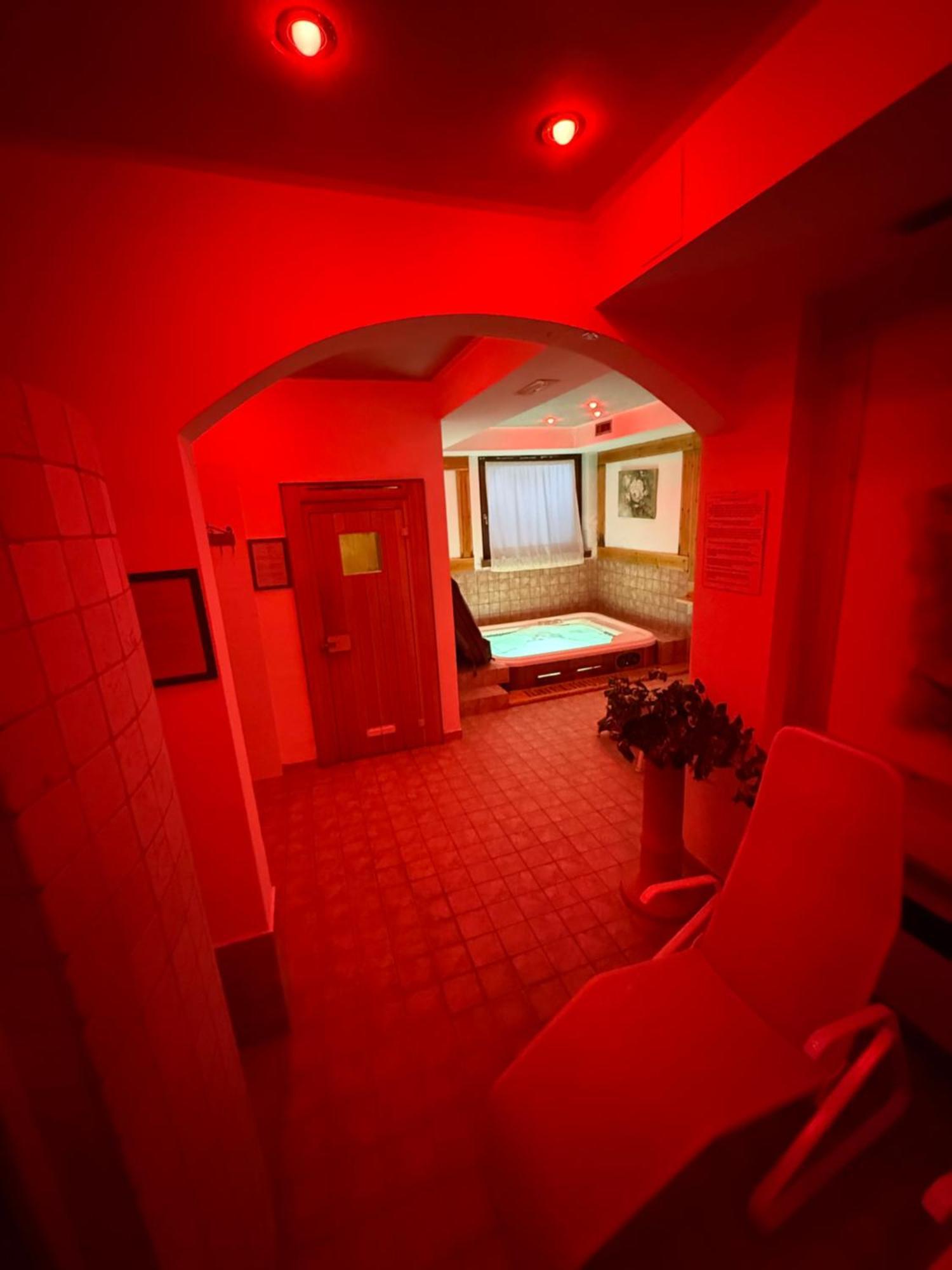 Hotel Quadrifoglio Pinzolo Esterno foto