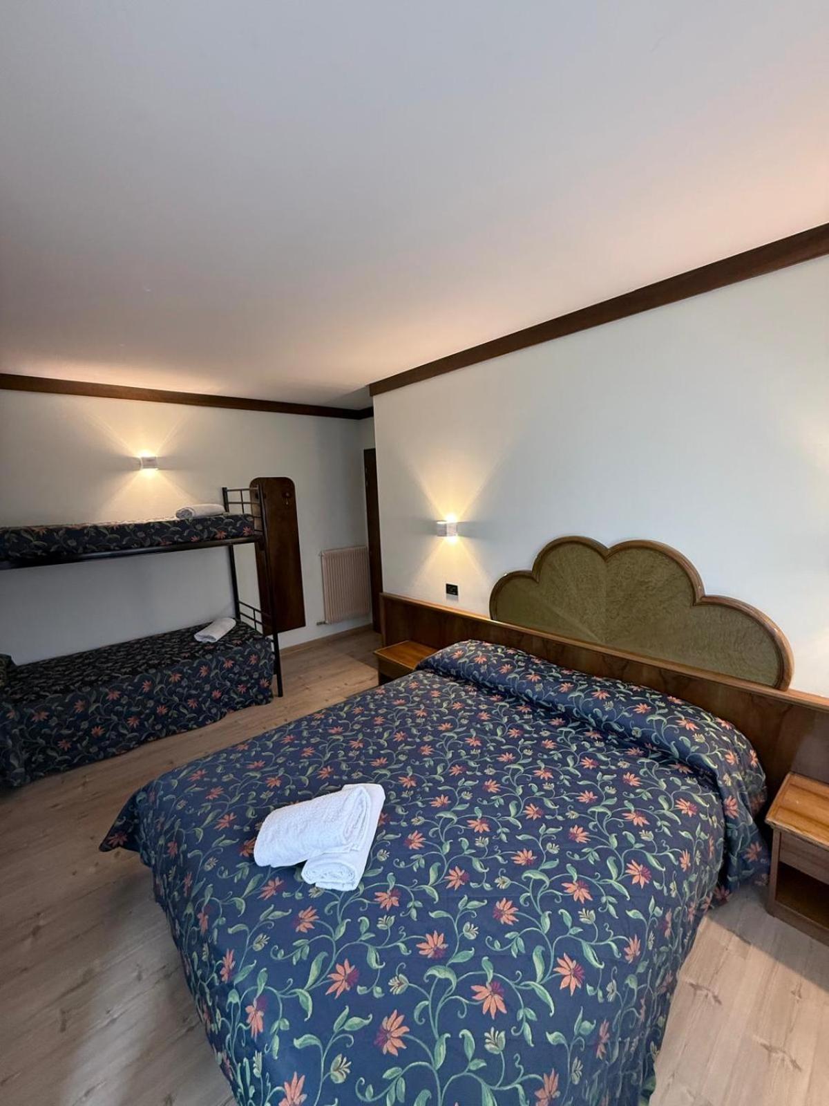 Hotel Quadrifoglio Pinzolo Esterno foto